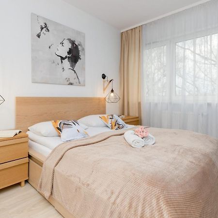 Warsaw Sokolowska One Bedroom Apartament By Noclegi Renters ภายนอก รูปภาพ